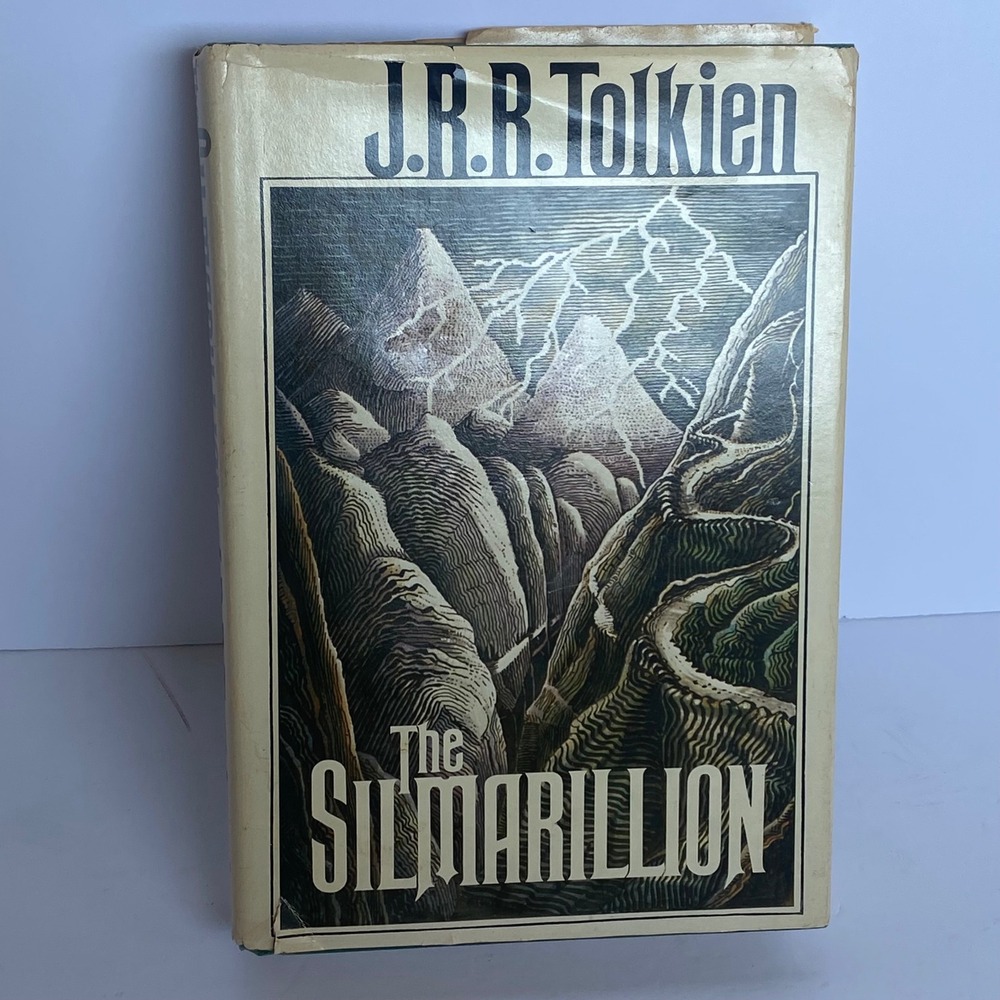 J.R.R. Tolkien The Silmarillion Adult 1977 First American Edition Dust Jacket